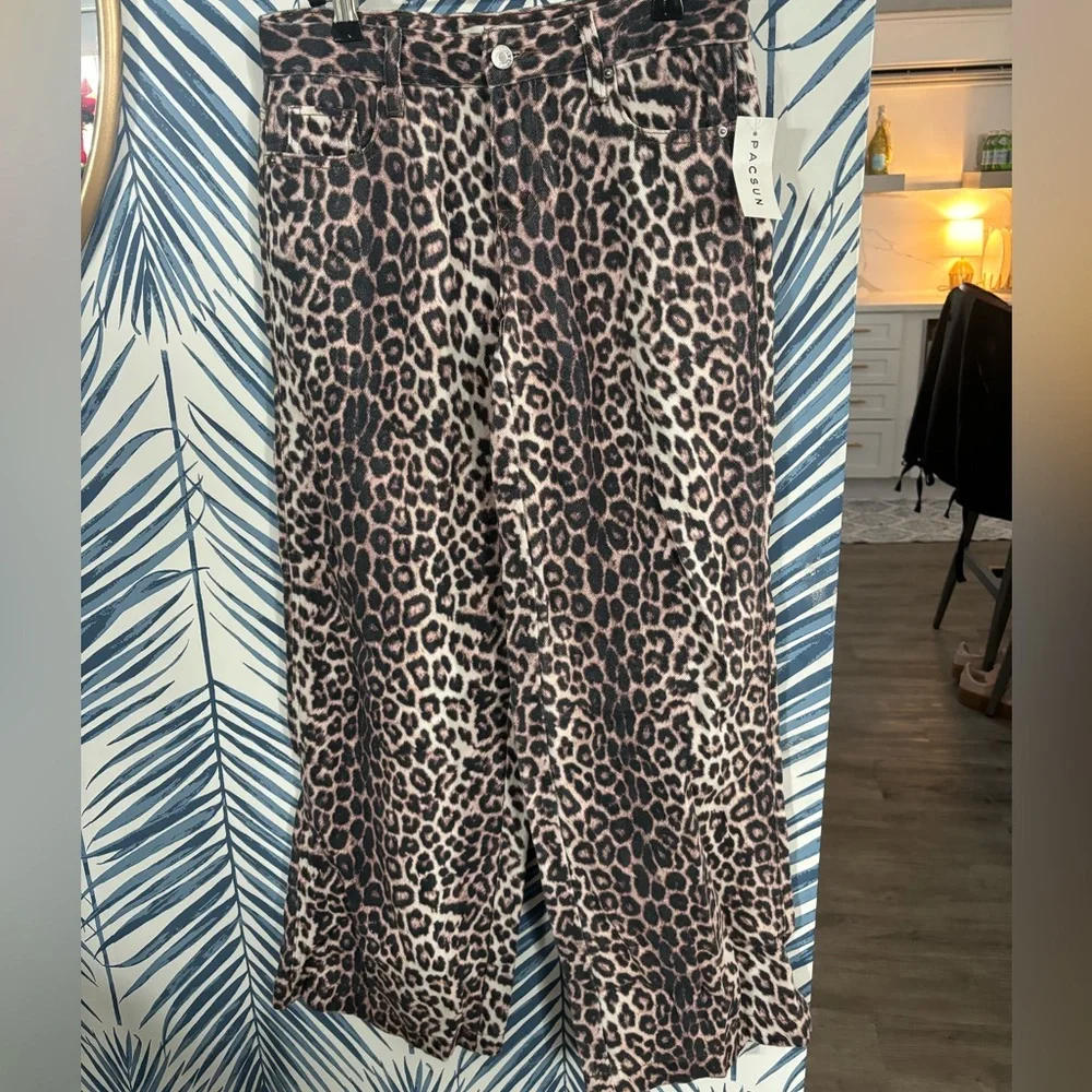 PACSUN Casey Low Rise Baggy Leopard Jeans Size 25 - Picture 3 of 6